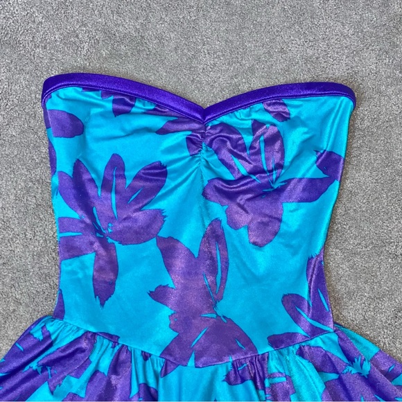 M/L VTG 80’s Sandcastle Floral Strapless Ruffle Waist Skirted One Piece Swimsuit - Picture 3 of 9